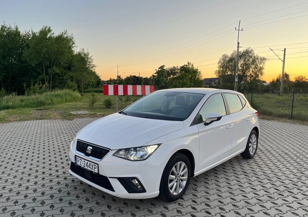 Seat Ibiza cena 41500 przebieg: 120300, rok produkcji 2018 z Pisz małe 121